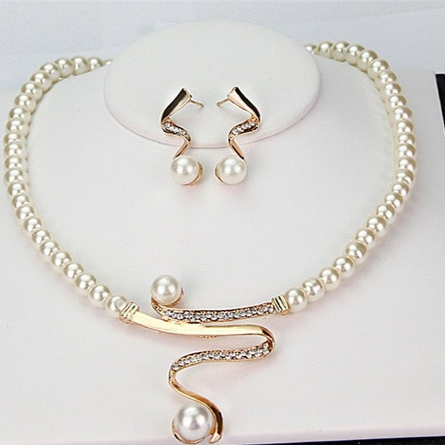 Collier en Perles Naturelles + Ensemble Boucles d'Oreilles