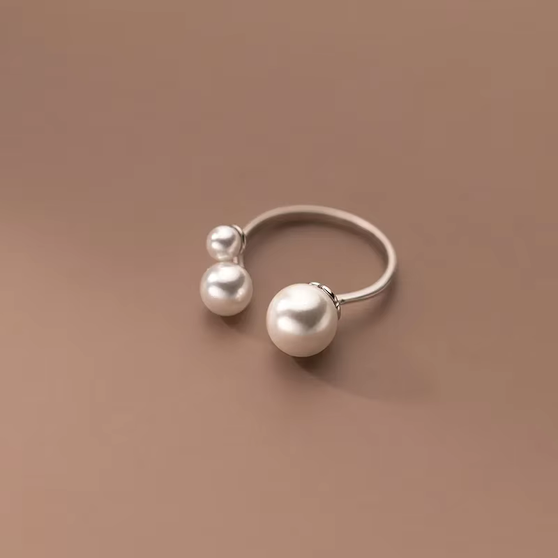 Bague en Perles d'Eau Douce Triple Réglable