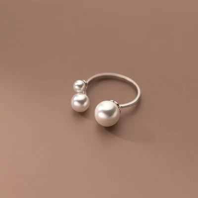 Bague en Perles d'Eau Douce Triple Réglable